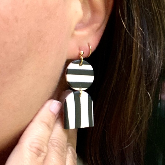 Handmade Polymer Clay Earrings Black and White - Picture 3 of 4